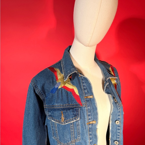 Signature Eight Denim Jacket with Tiger and Bird Los Angeles Embroidered Design - Picture 7 of 10